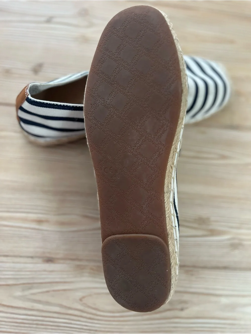 Vionic Valeri Striped Espadrille Flats Navy White Size 9